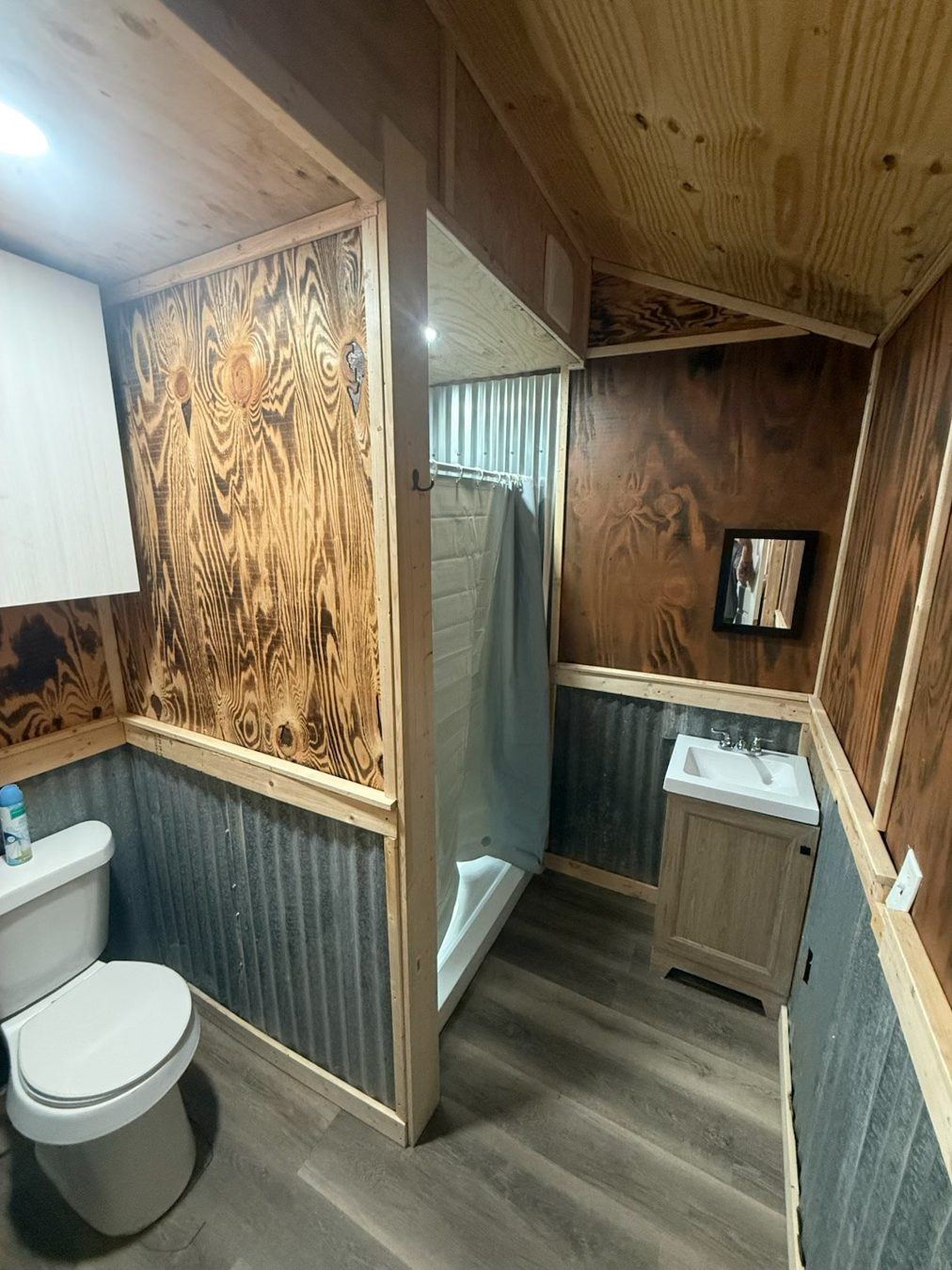Lodge bathroom